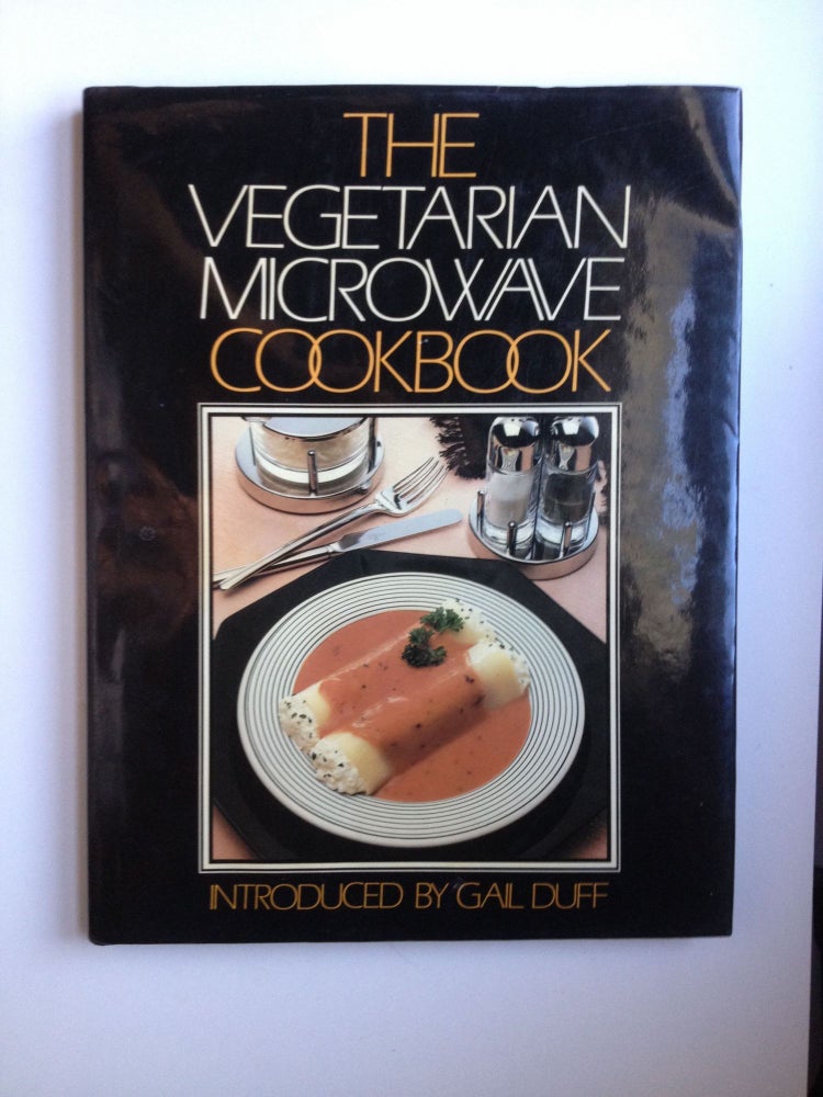 Item #37323 The Vegetarian Microwave Cookbook. Gail Duff.