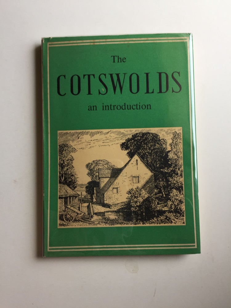 Item #40009 The Cotswolds an introduction. Kenneth with Green, Gerald Gardiner.