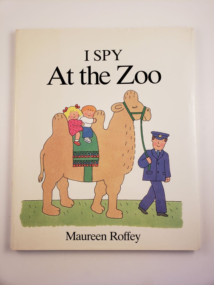 Item #44299 I Spy At The Zoo. Maureen Roffey.